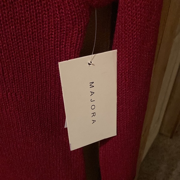 NWT Burgundy Sweater - Picture 3 of 5